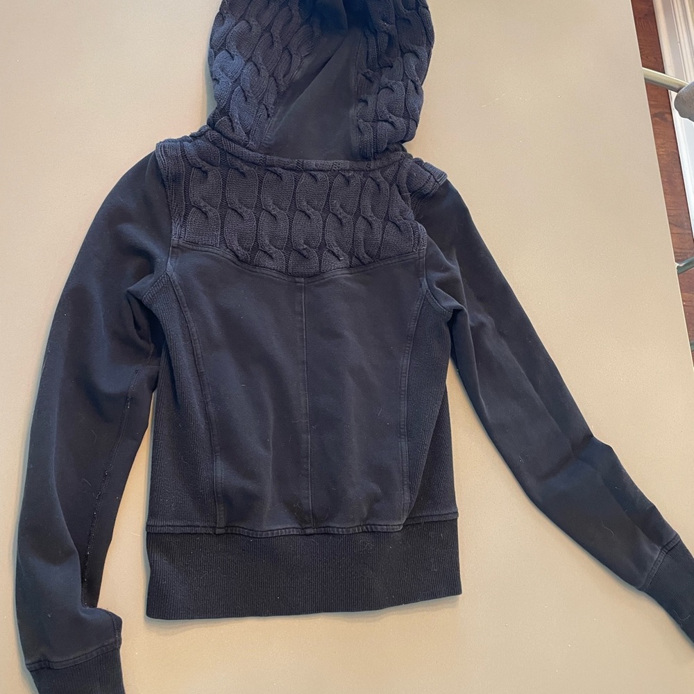 Lululemon scuba hoodie - Picture 6 of 6